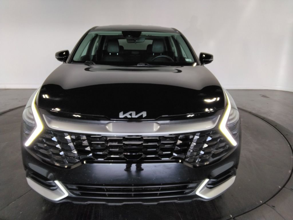 Used 2025 Kia Sportage EX image 3