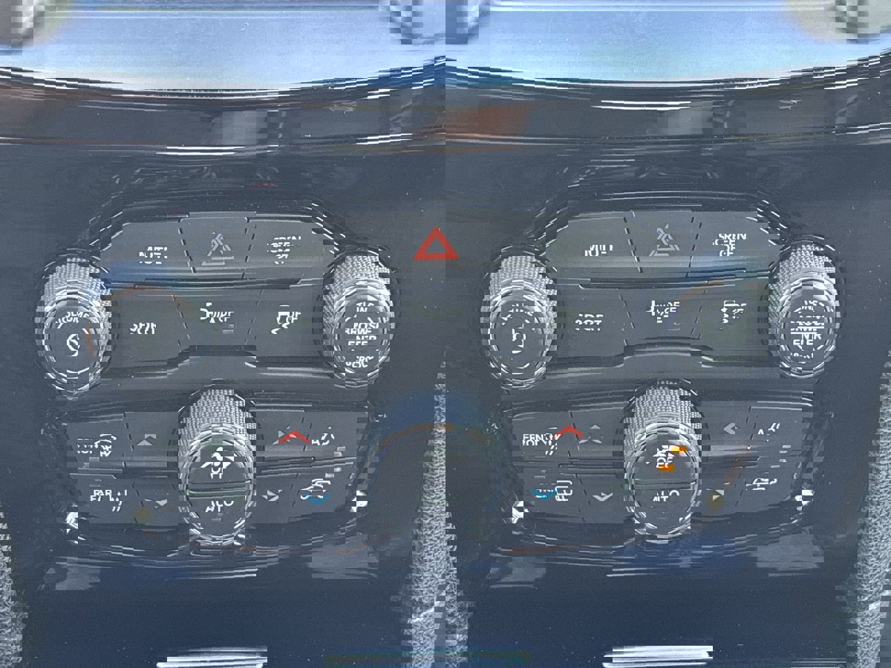 Used 2022 Chrysler 300 S w/ Comfort Group RWD image 24