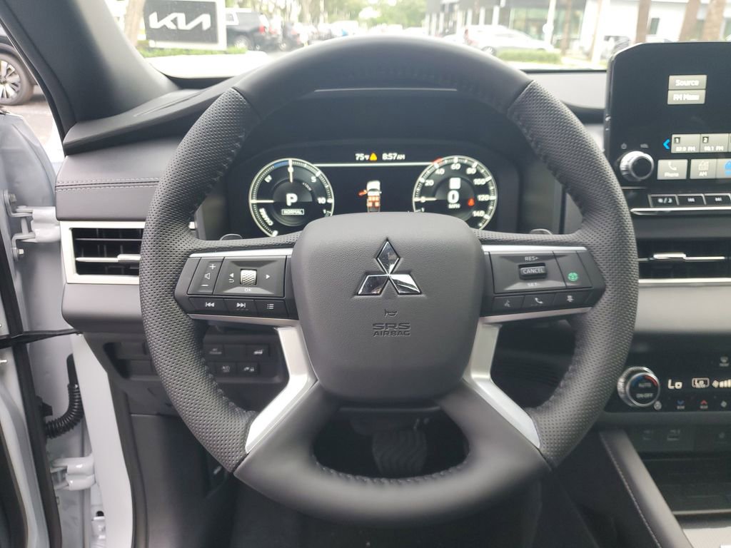 New 2025 Mitsubishi Outlander SEL Black Edition image 19