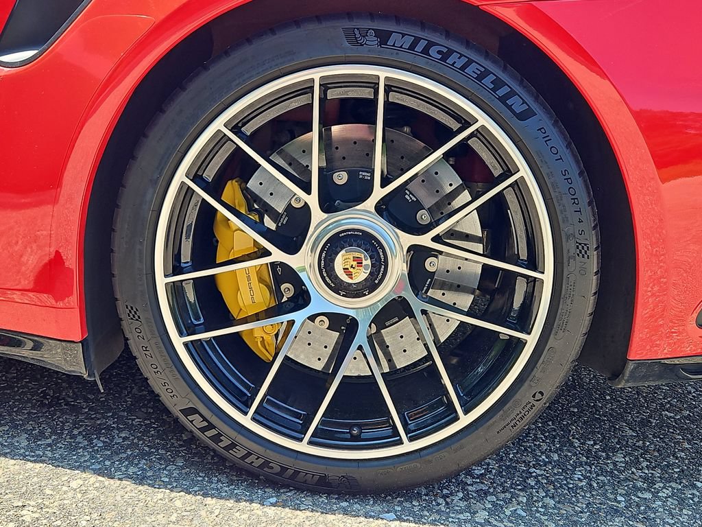 Used 2019 Porsche 911 4 Coupe AWD/4WD image 12