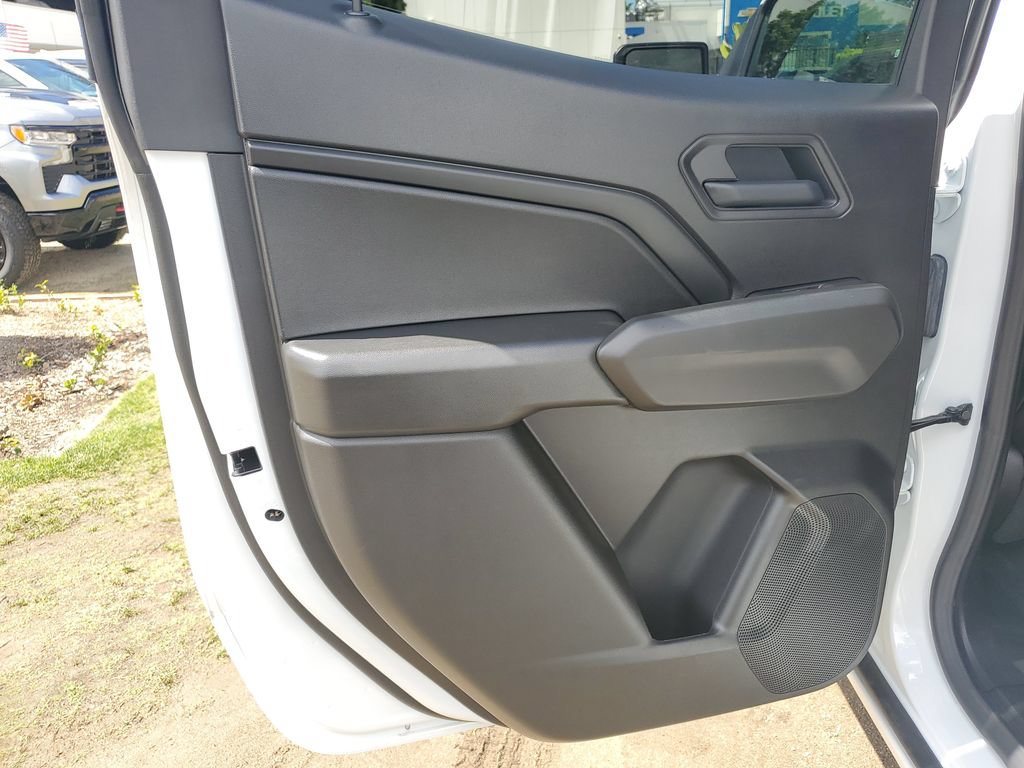 Used 2026 Chevrolet Colorado Trail Boss AWD/4WD image 15
