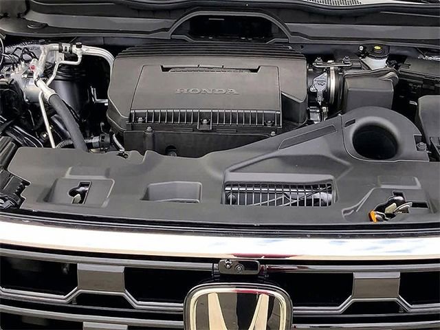 New 2026 Honda Pilot Touring image 8