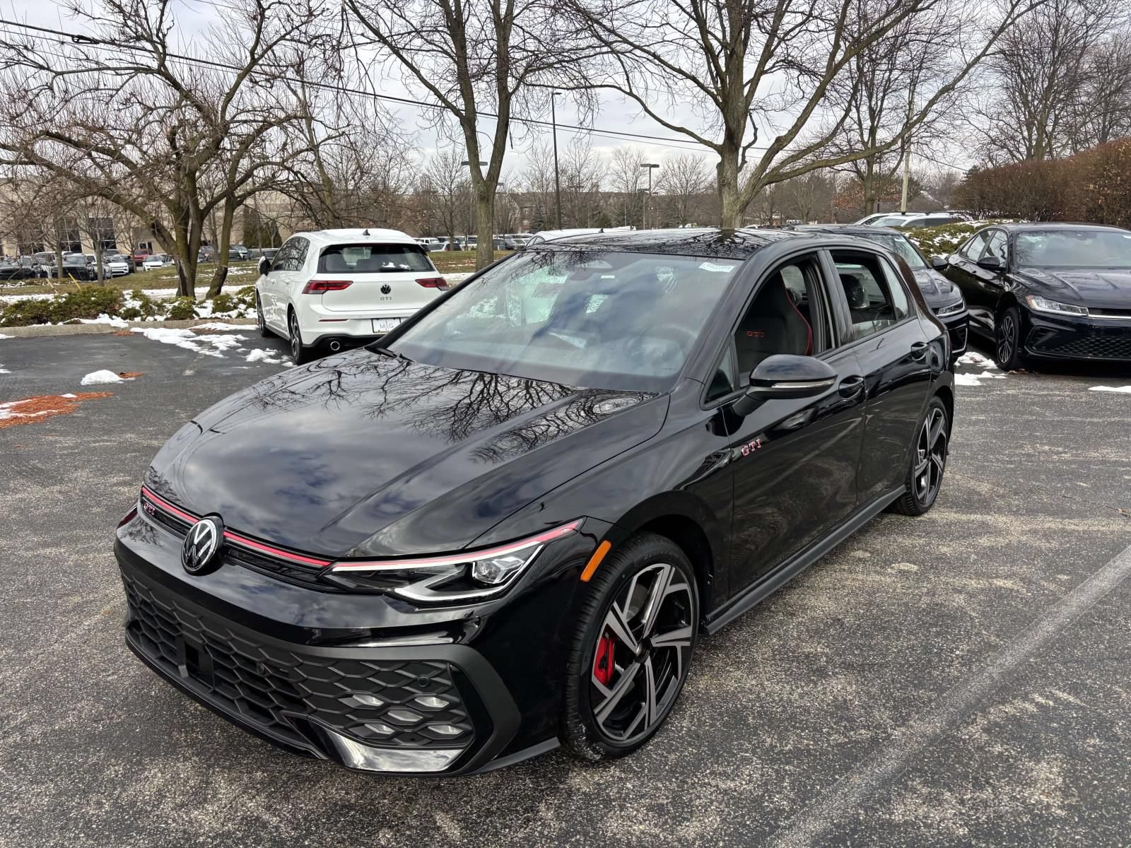 New 2026 Volkswagen GTI SE FWD image 3