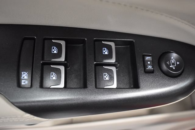 Used 2016 Cadillac SRX Luxury FWD image 21