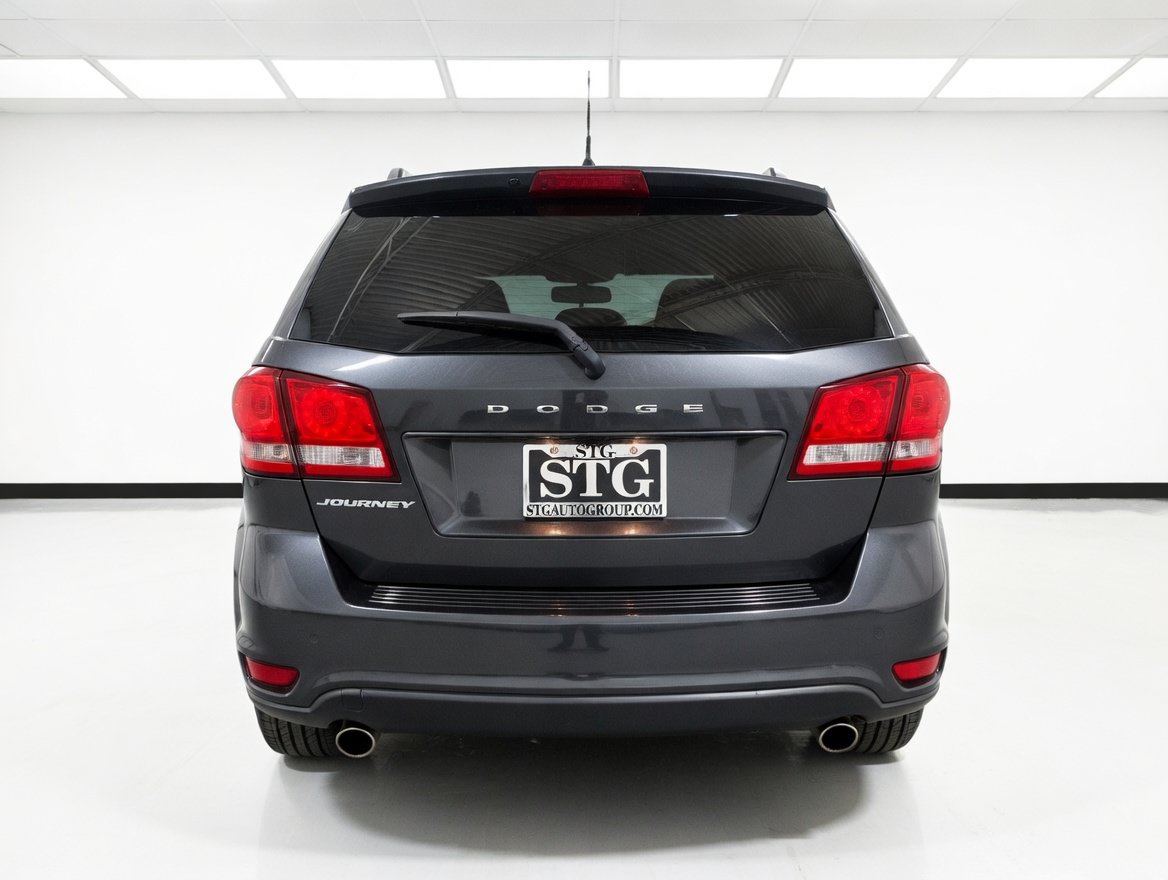 Used 2018 Dodge Journey SXT w/ Connectivity Group FWD image 5