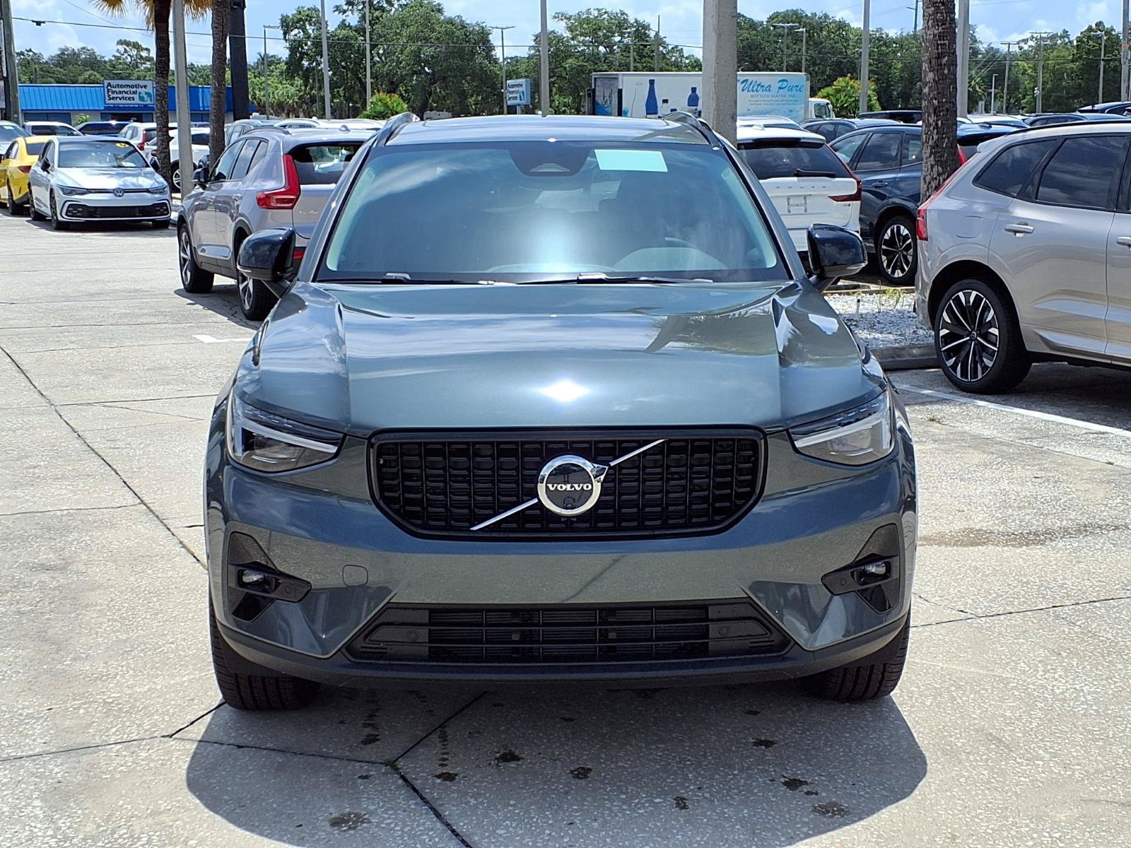 New 2026 Volvo XC40 B5 Plus w/ Climate Package AWD/4WD image 2