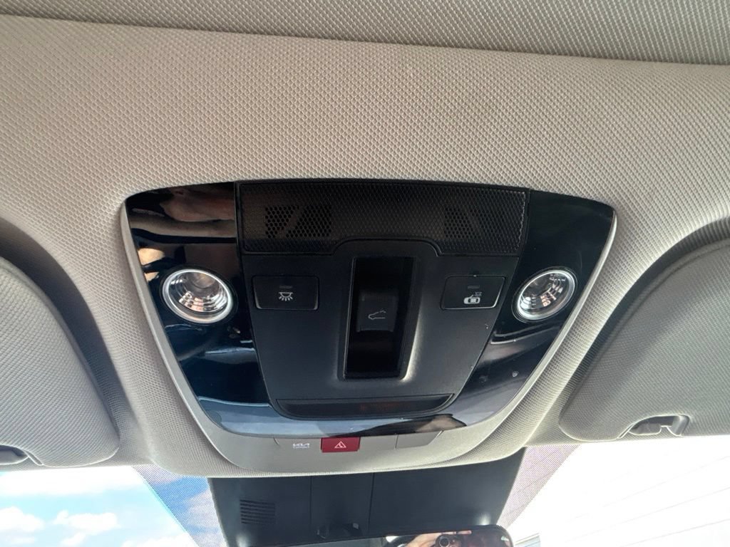 Used 2024 Kia Sorento EX w/ Panoramic Sunroof Package FWD image 18