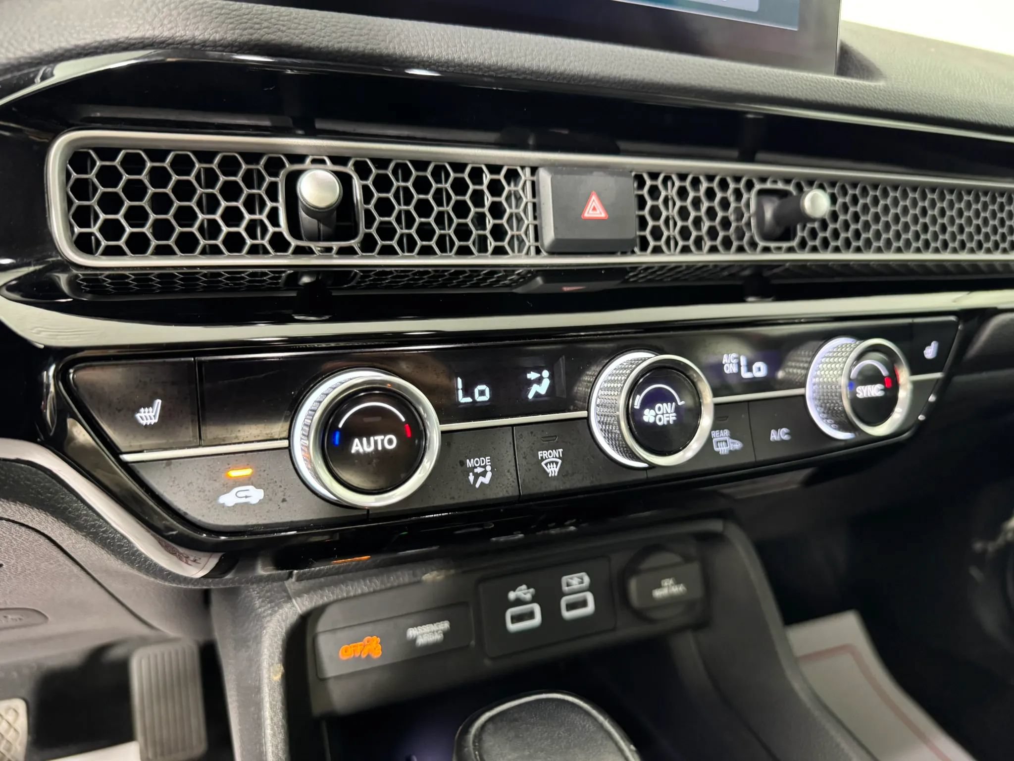 Used 2022 Honda Civic Touring image 21
