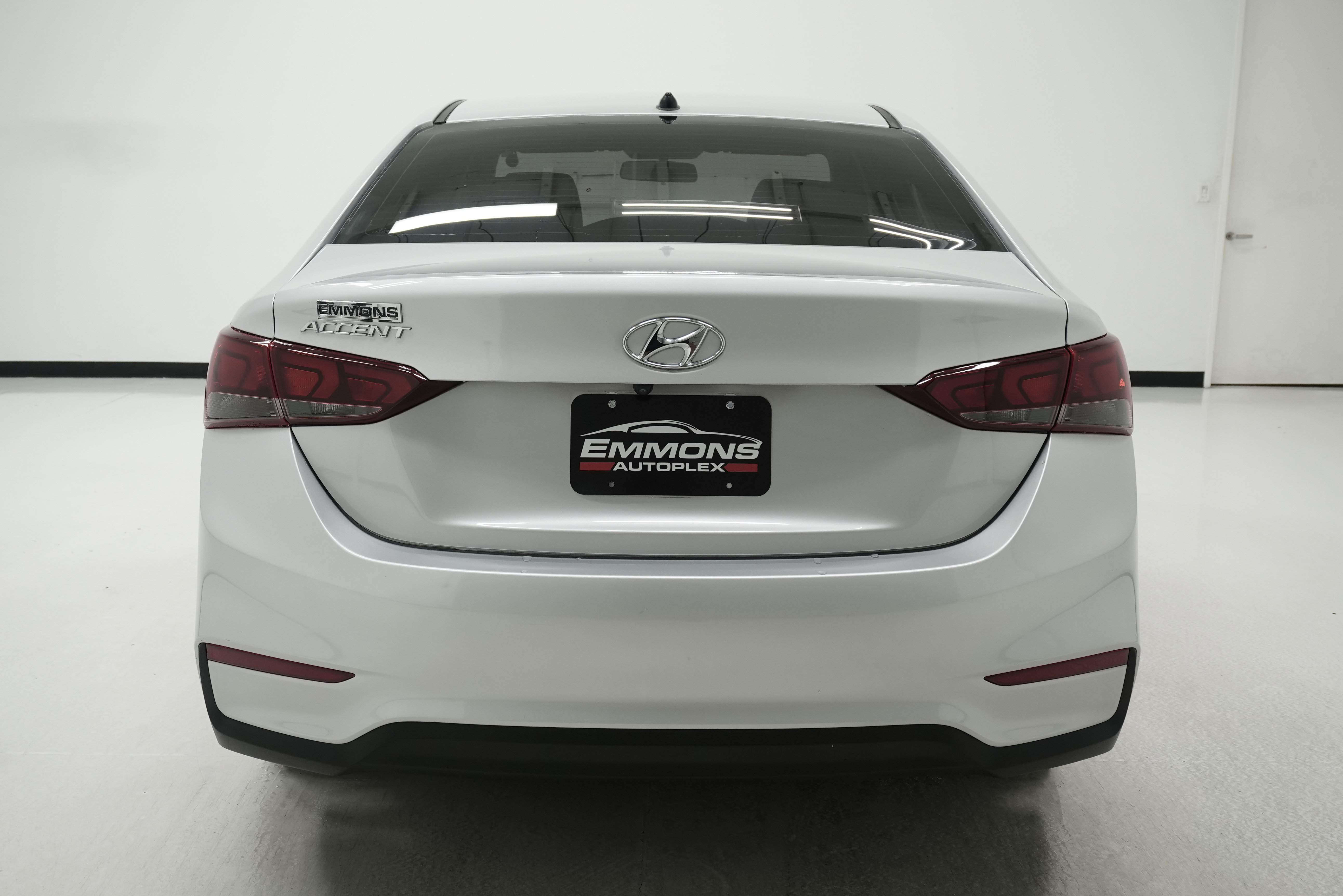 Used 2021 Hyundai Accent SE FWD image 5