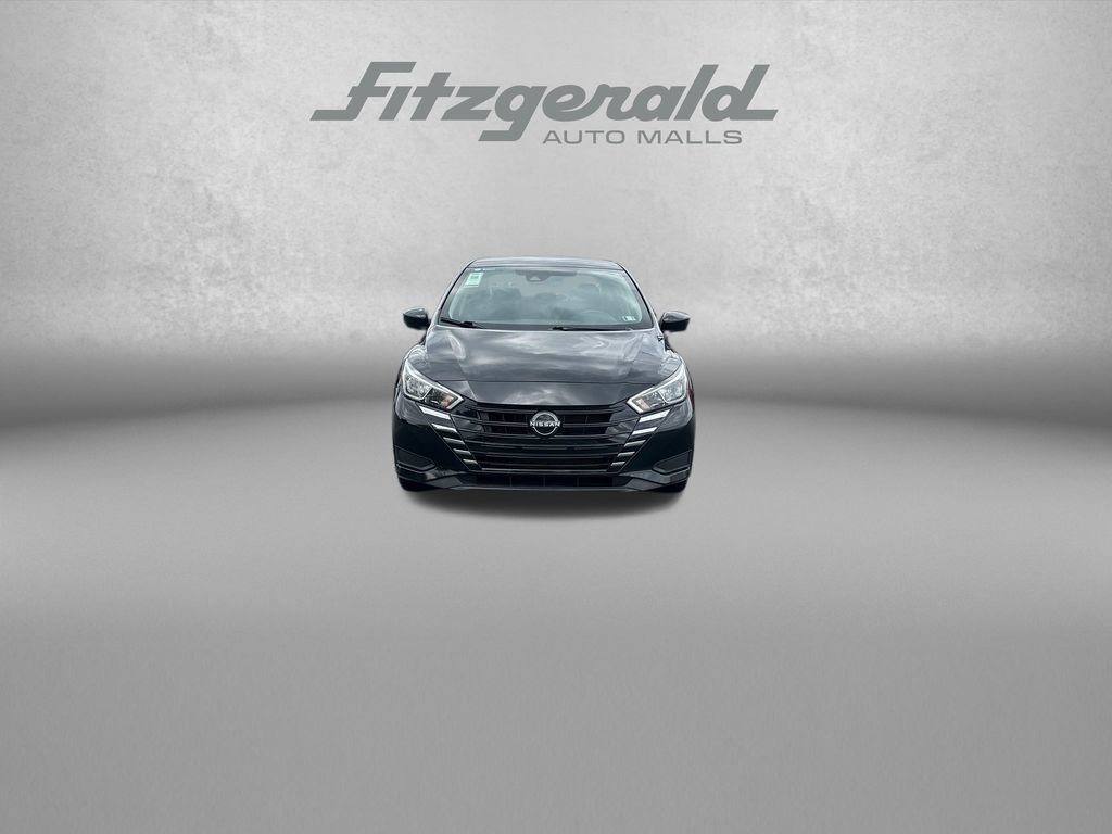 Used 2023 Nissan Versa SV FWD image 2