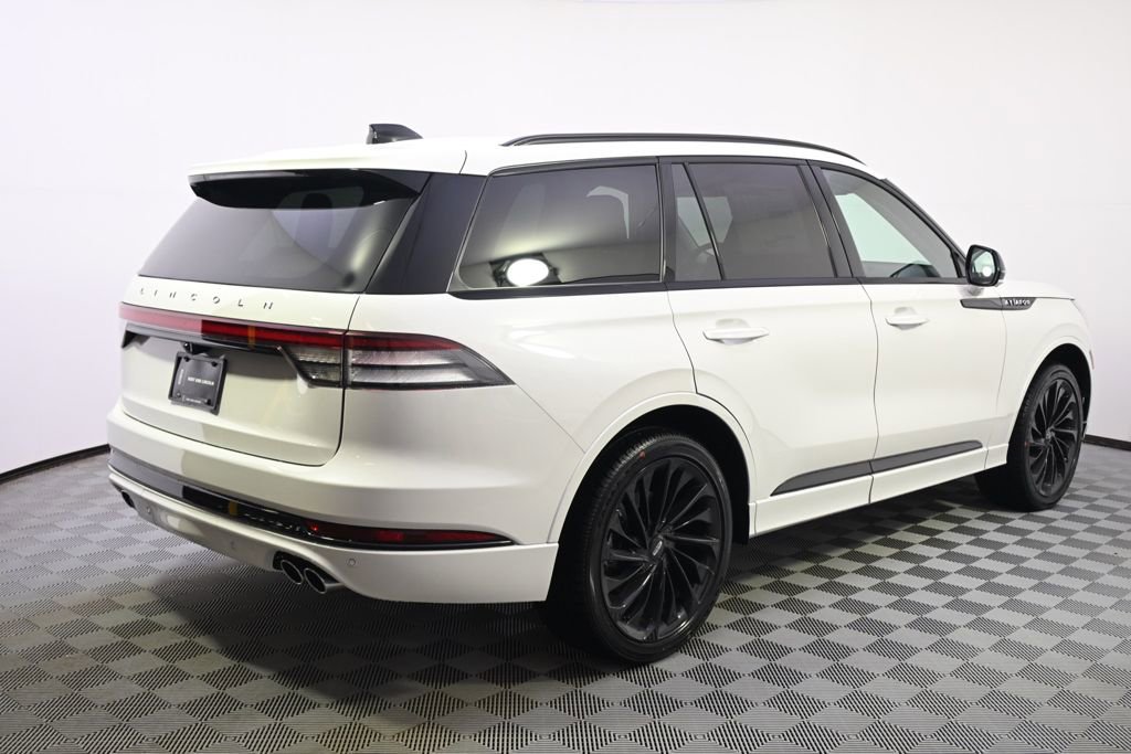 New 2026 Lincoln Aviator Reserve image 6