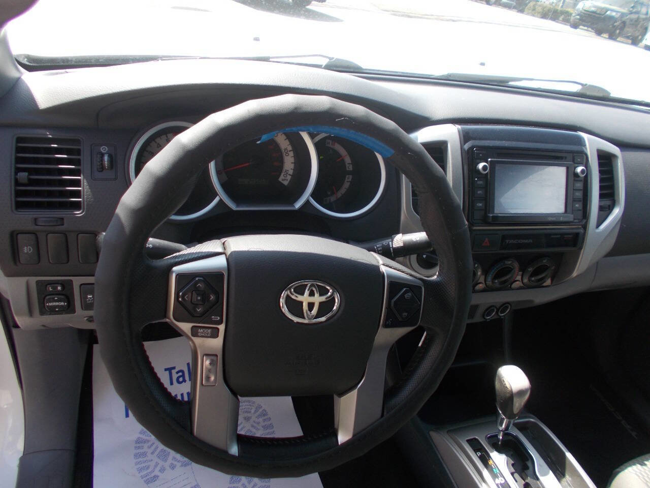 Used 2015 Toyota Tacoma 4x4 Double Cab w/ SR5 Package image 6