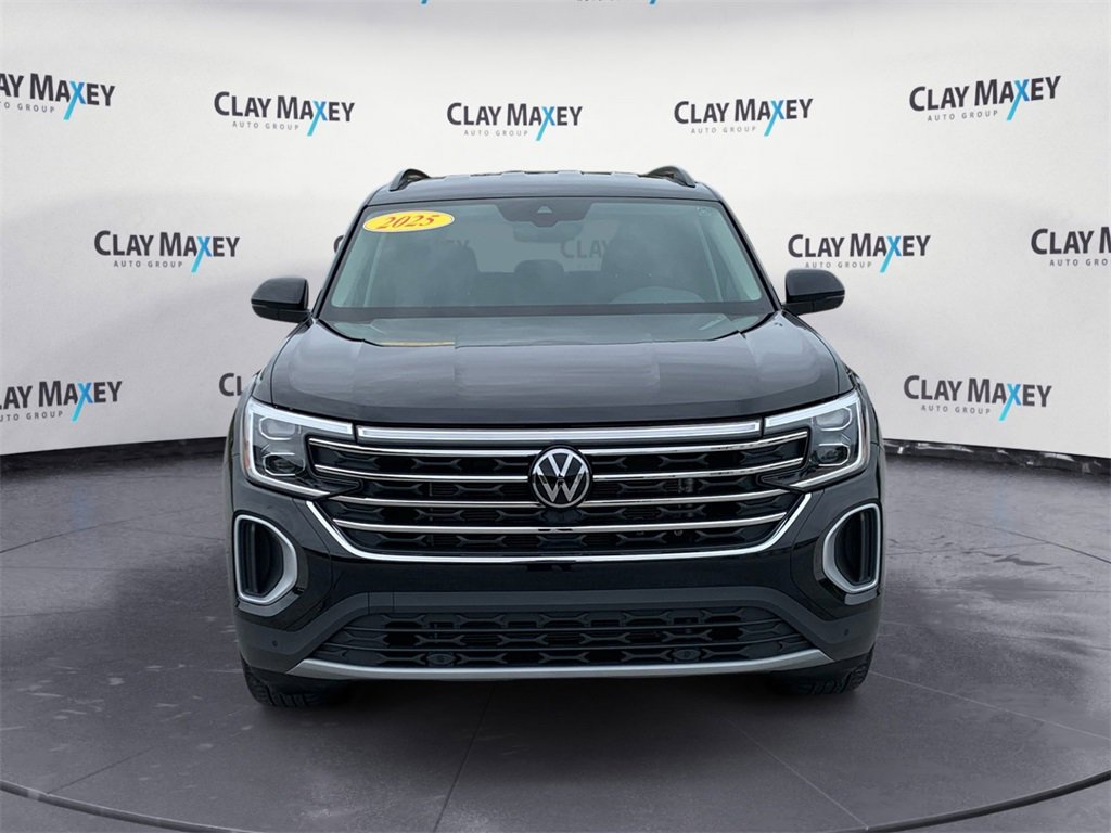 Used 2025 Volkswagen Atlas SE image 8