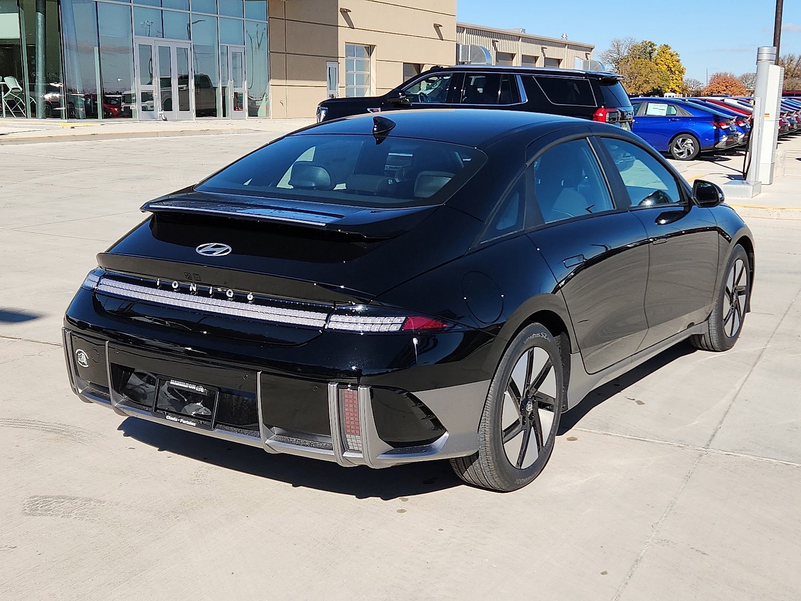 New 2025 Hyundai Ioniq 6 SE image 4