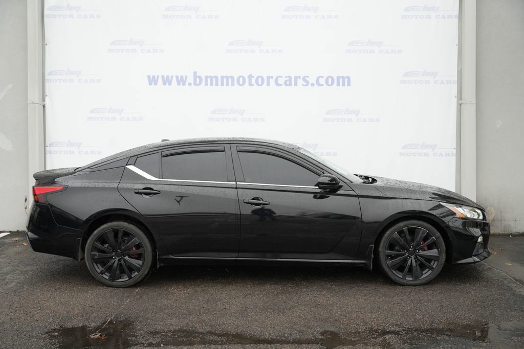 Used 2019 Nissan Altima 2.5 Platinum image 7