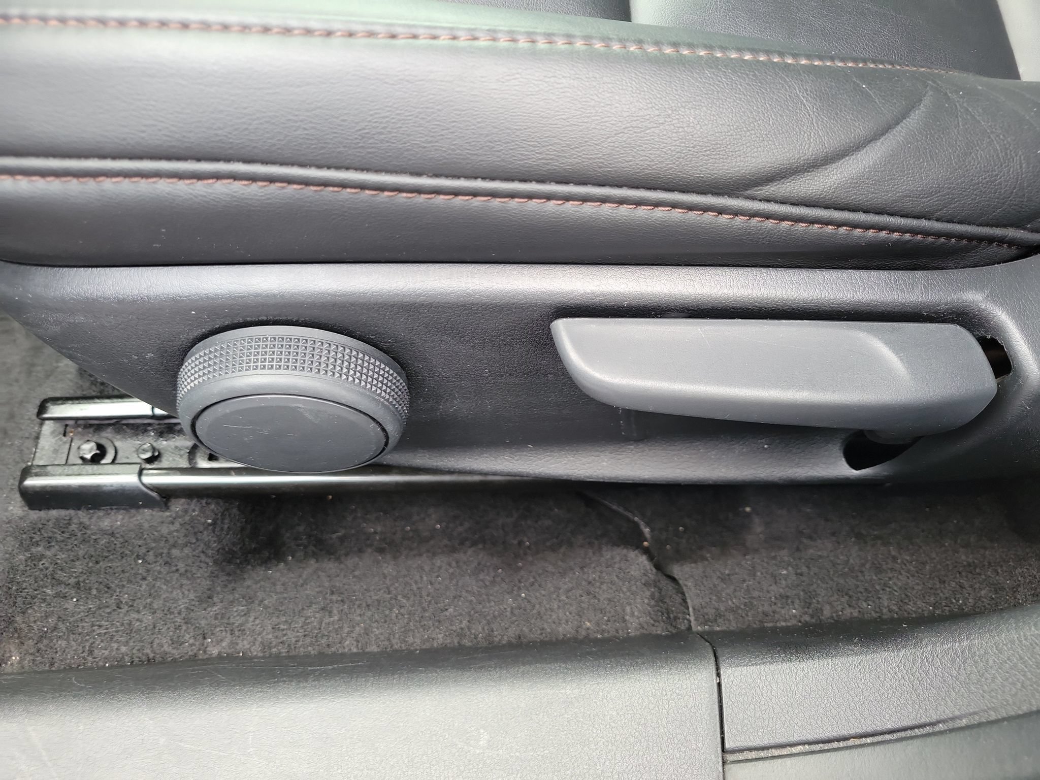 Used 2025 MAZDA MAZDA3 s Sport FWD image 7