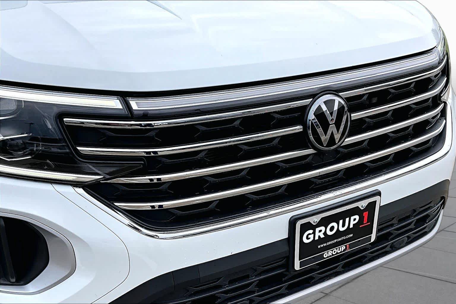 Used 2024 Volkswagen Atlas SE FWD image 10