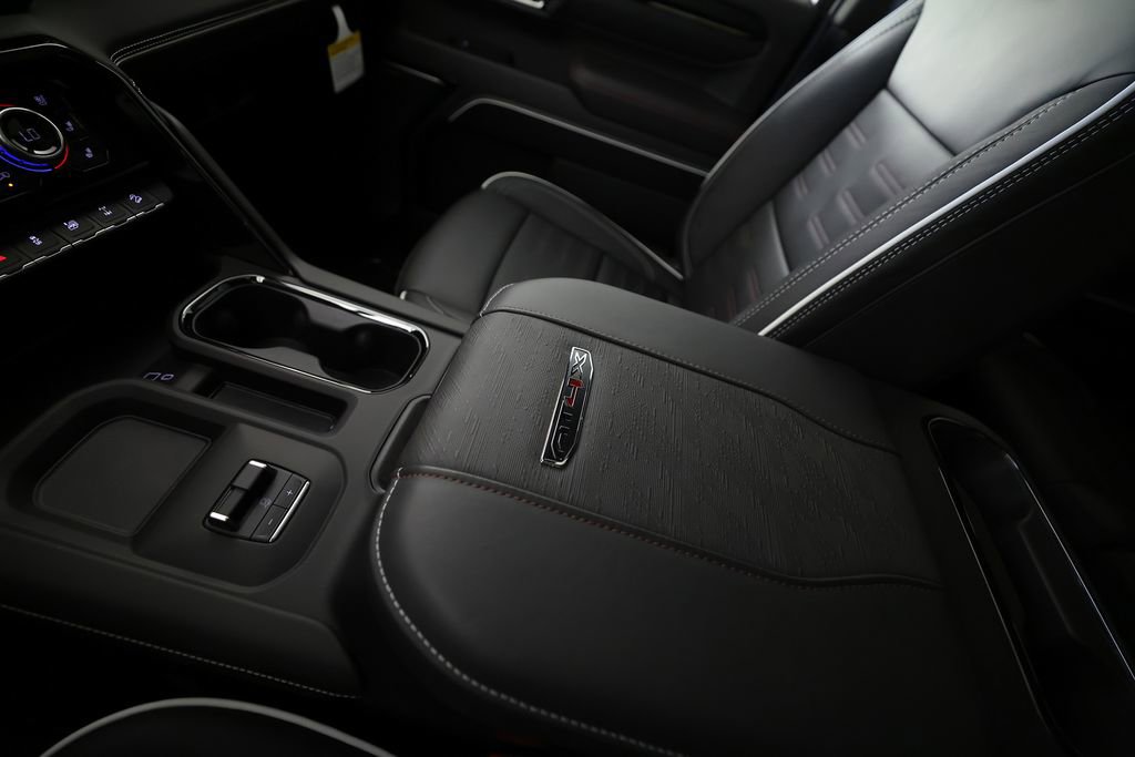 Used 2026 GMC Sierra 2500 AT4X image 38