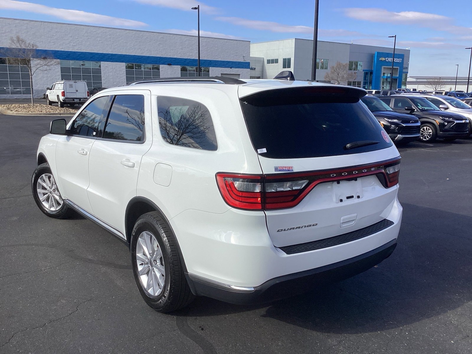 Used 2024 Dodge Durango SXT image 2