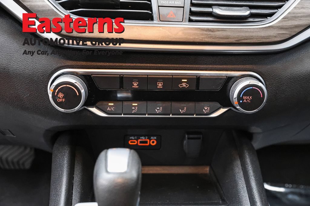 Used 2025 Nissan Altima 2.5 SV FWD image 21