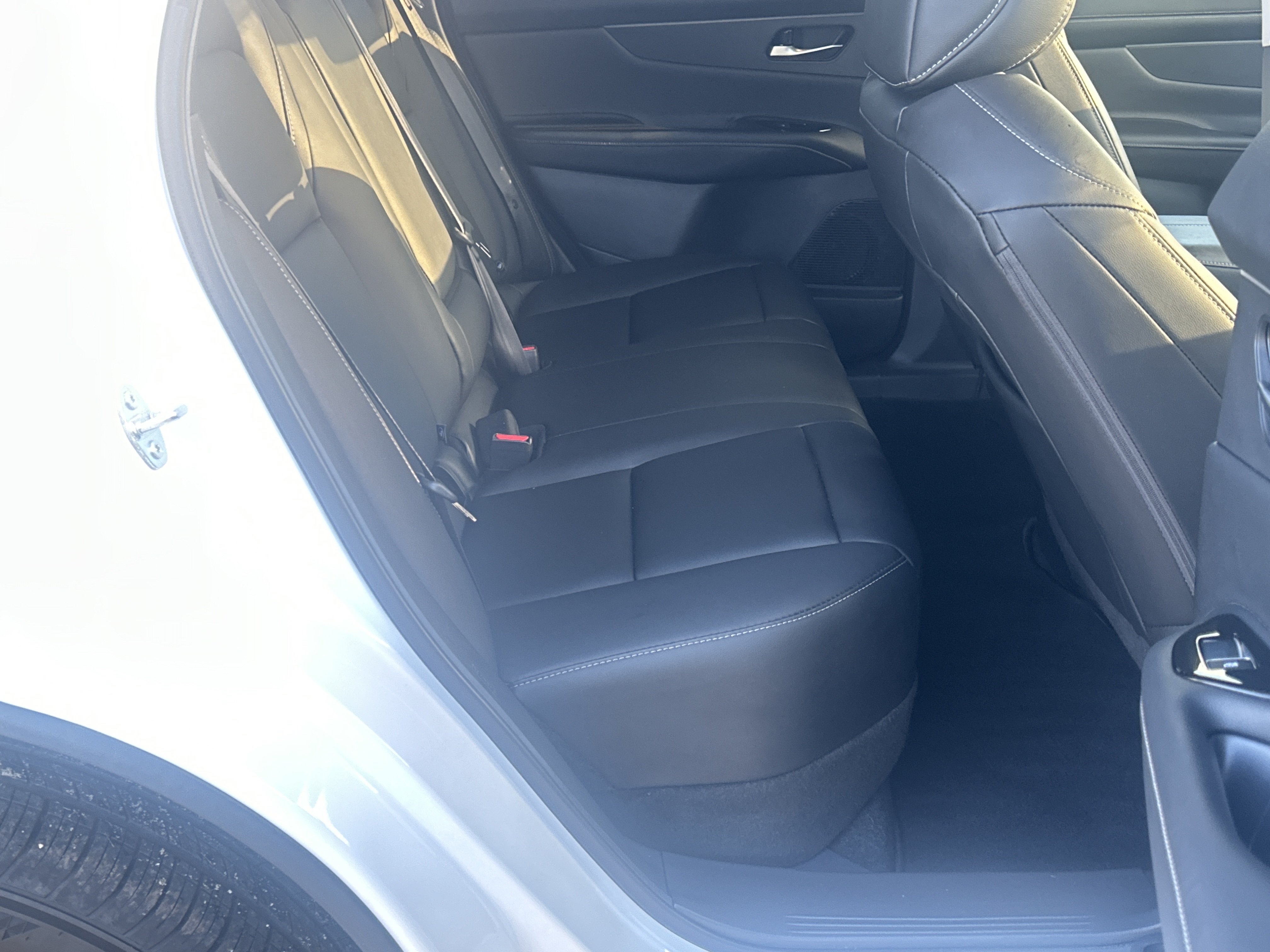Used 2025 Nissan Murano SV AWD/4WD image 15