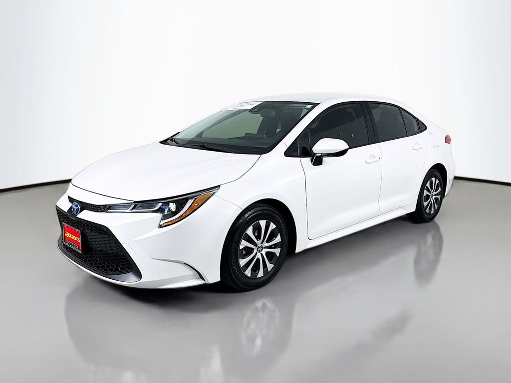 Certified 2022 Toyota Corolla LE w/ Premium Interior Package image 3