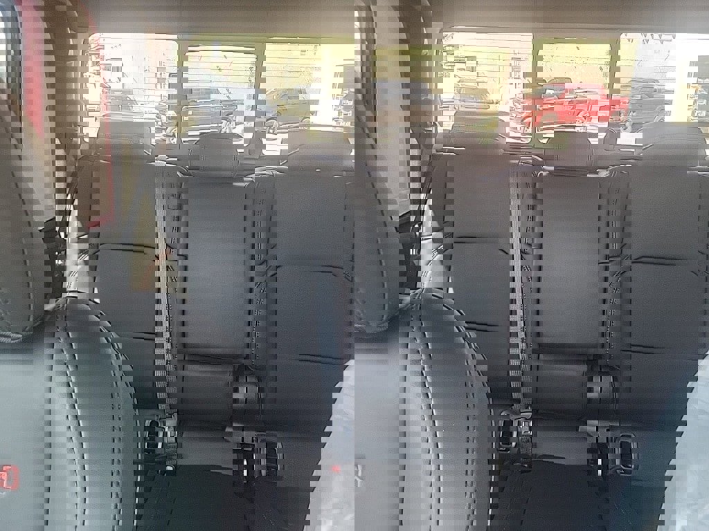 New 2025 Jeep Gladiator Rubicon w/ Safety Group image 9