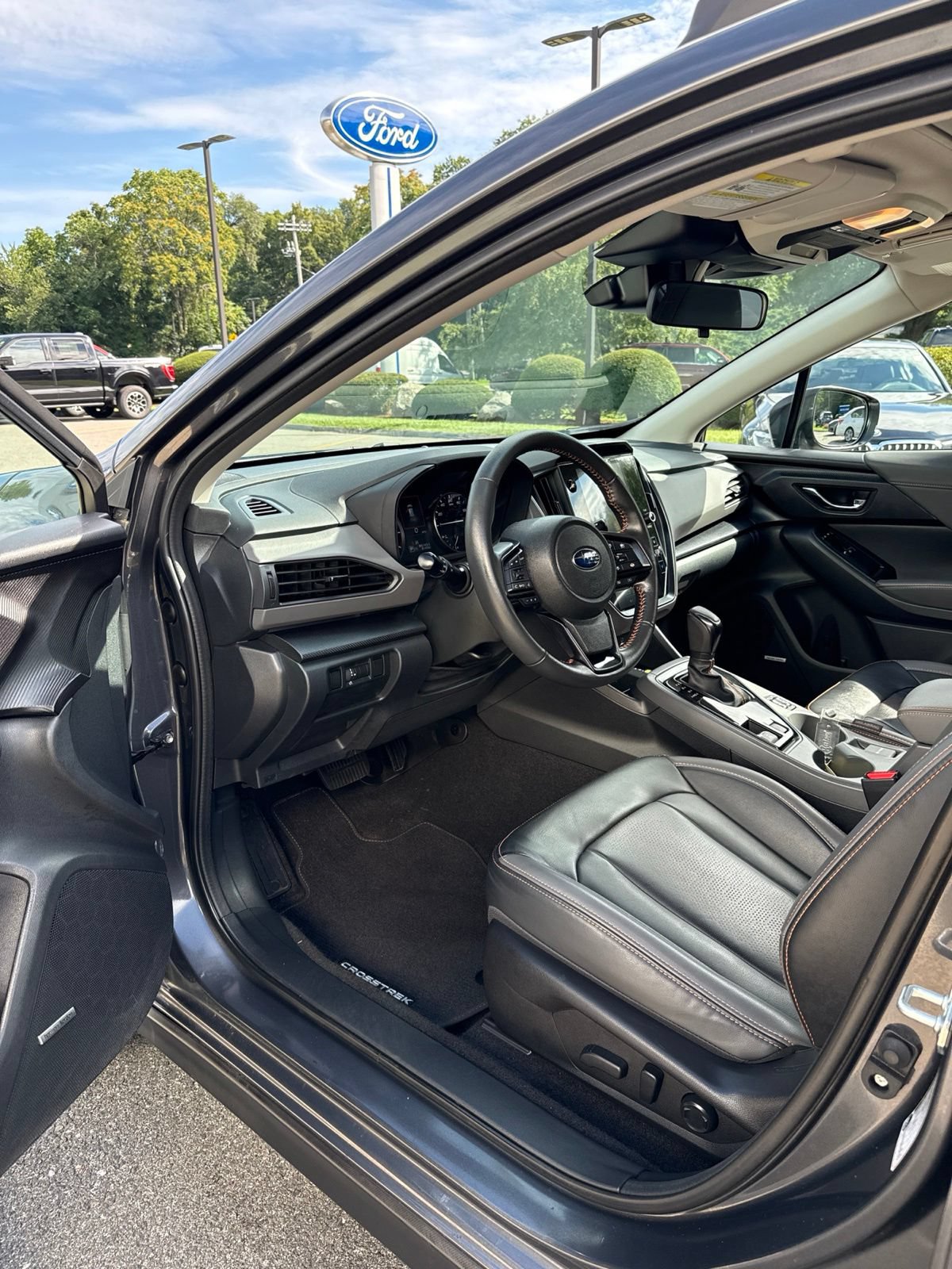 Used 2024 Subaru Crosstrek 2.5i Limited AWD/4WD image 8