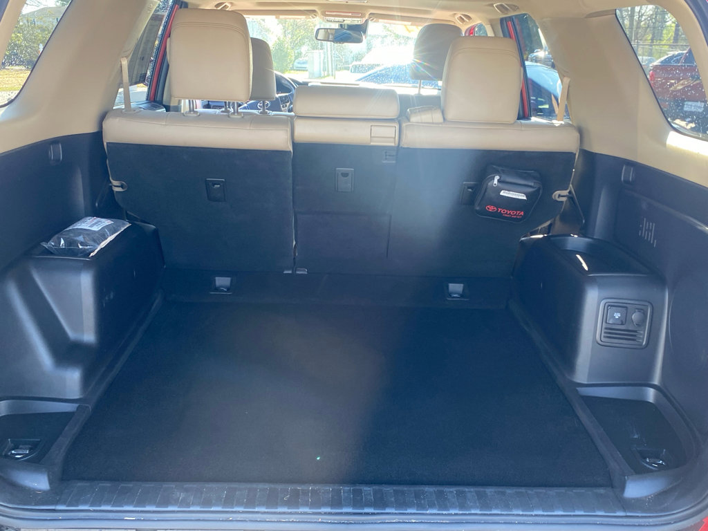 Used 2024 Toyota 4Runner Limited image 9