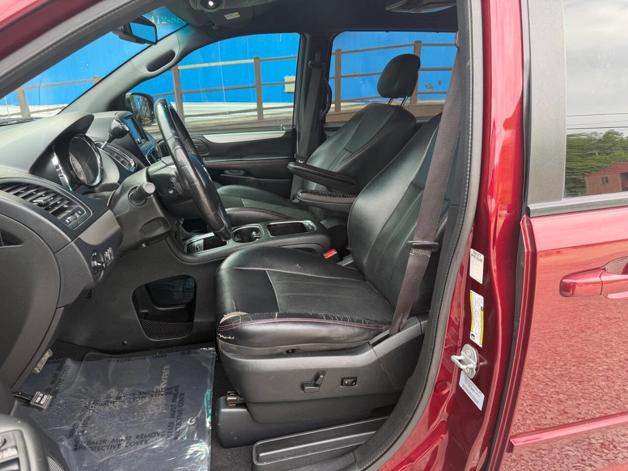 Used 2017 Dodge Grand Caravan GT FWD image 10