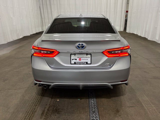 Used 2024 Toyota Camry XSE FWD image 6