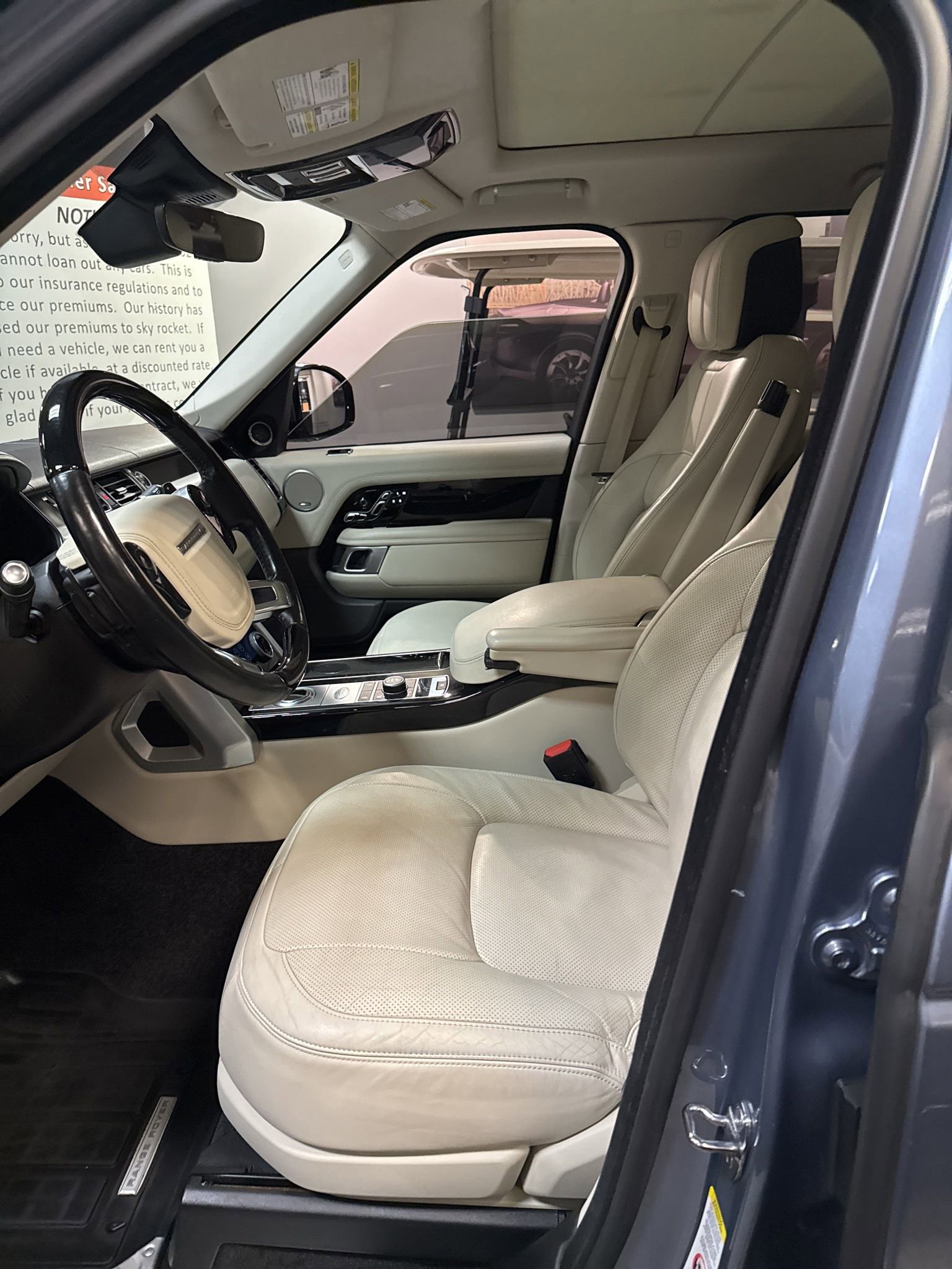 Used 2020 Land Rover Range Rover HSE AWD/4WD image 17