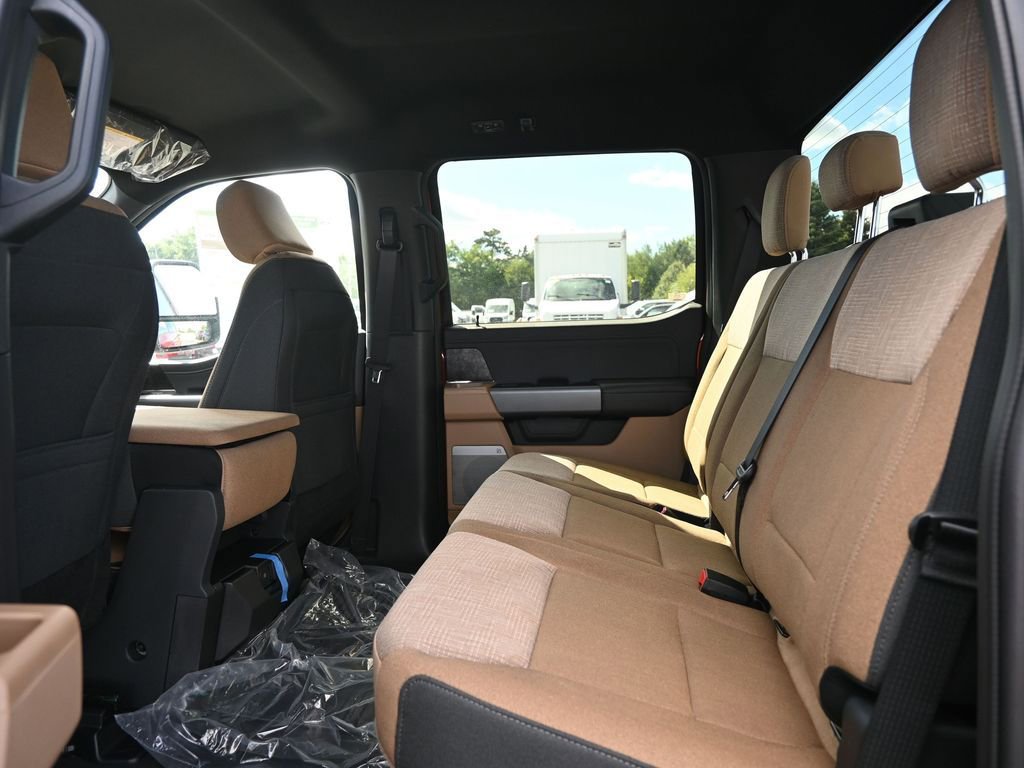 New 2026 Ford F350 XLT w/ XLT Premium Package image 41