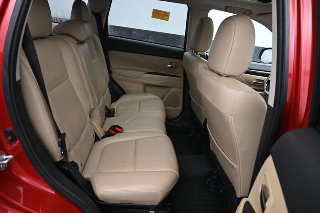 Used 2018 Mitsubishi Outlander GT AWD/4WD image 7
