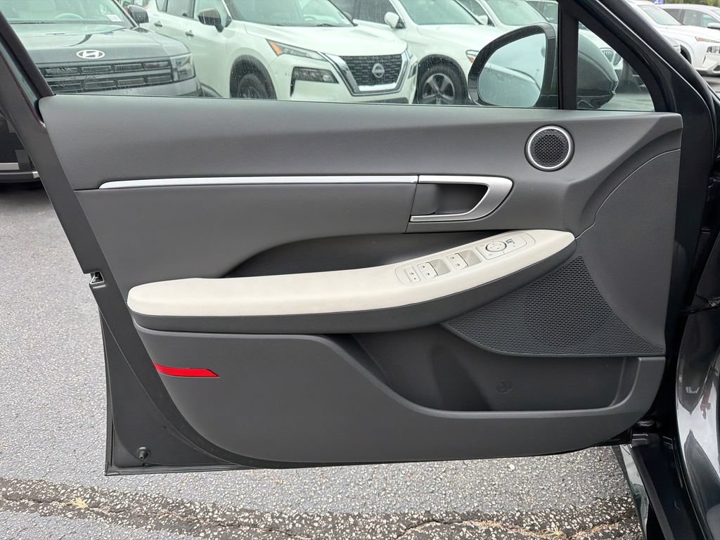 Certified 2026 Hyundai Sonata SEL FWD image 10