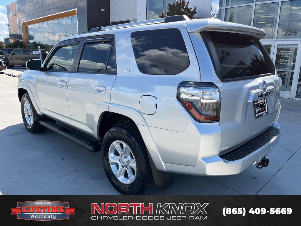 Used 2022 Toyota 4Runner SR5 Premium RWD image 17