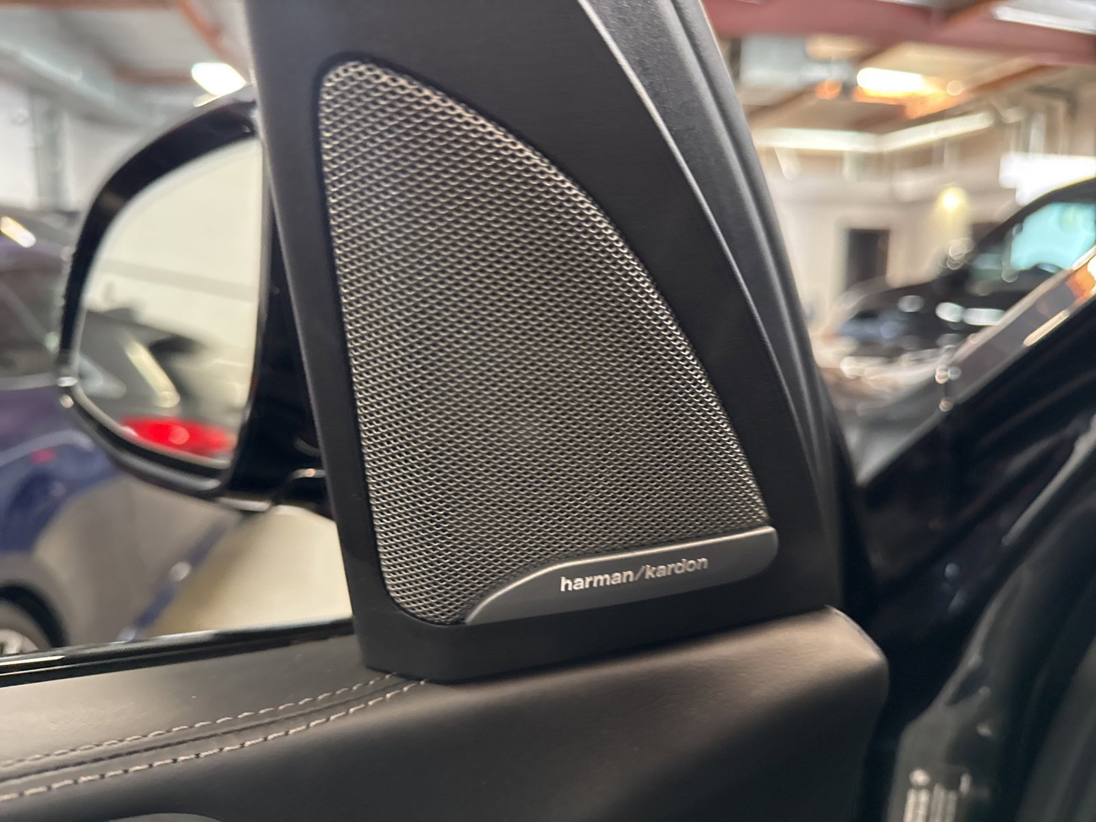 Used 2023 BMW X7 M60i w/ Executive Package image 16