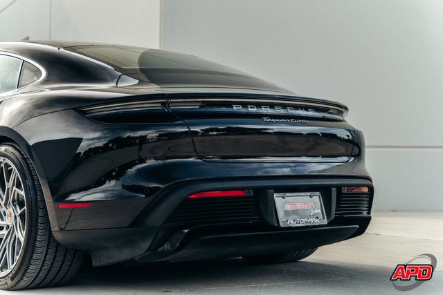 Used 2020 Porsche Taycan Turbo AWD/4WD image 28