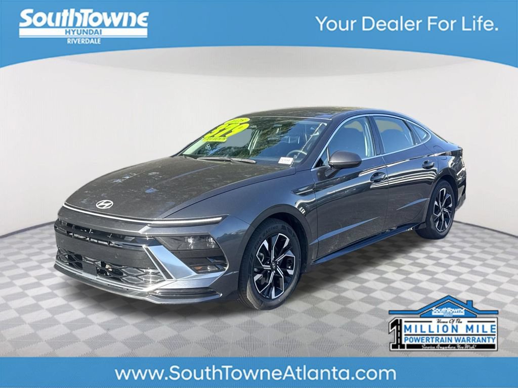 Used 2025 Hyundai Sonata SEL FWD image 1