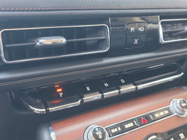 Used 2022 Lincoln Aviator Reserve image 21