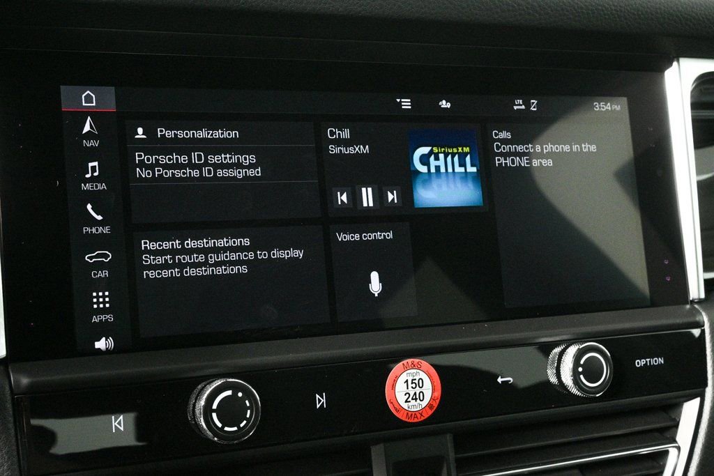 Certified 2026 Porsche Macan image 13