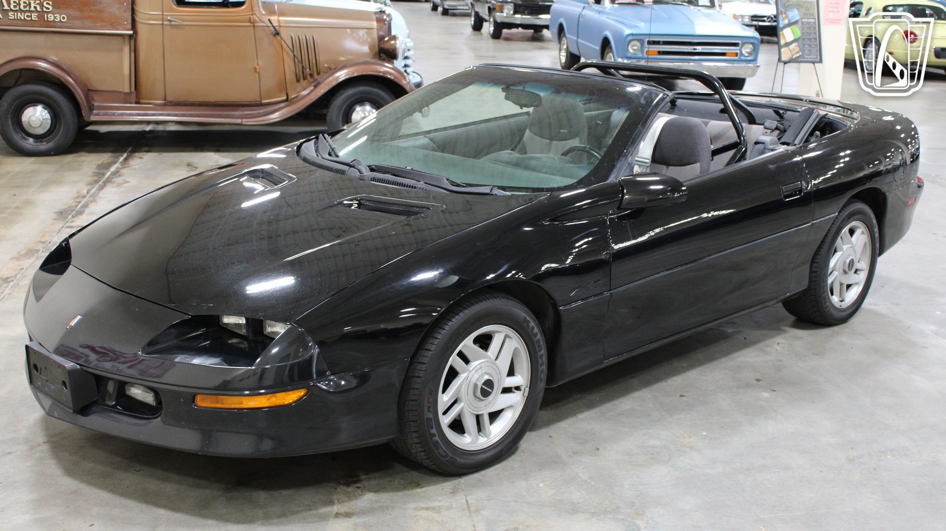 Used 1995 Chevrolet Camaro Z28 RWD image 7