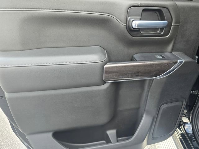 Used 2022 Chevrolet Silverado 1500 LTZ RWD image 14