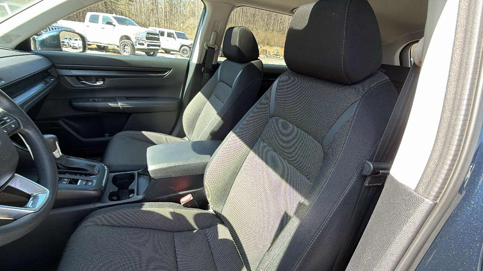 Used 2025 Honda CR-V EX image 17