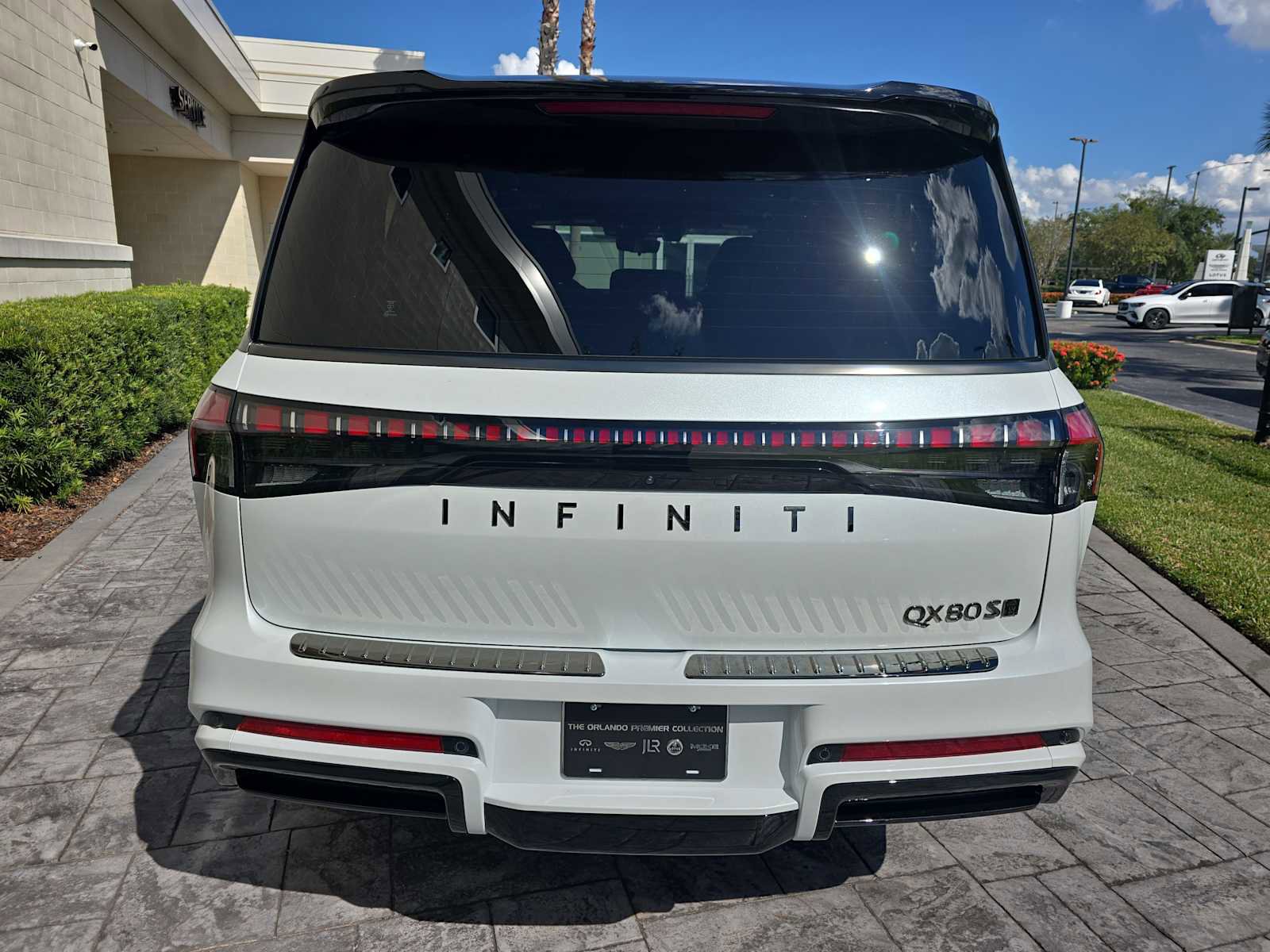 New 2026 INFINITI QX80 4WD w/ Sport Exterior Package image 5