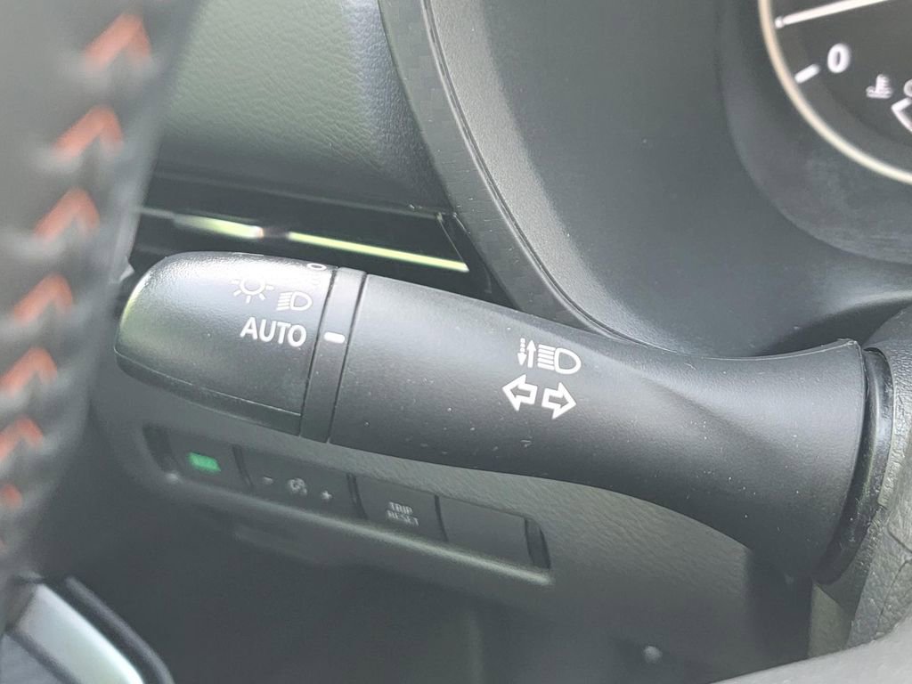 Used 2024 Nissan Sentra SR FWD image 29
