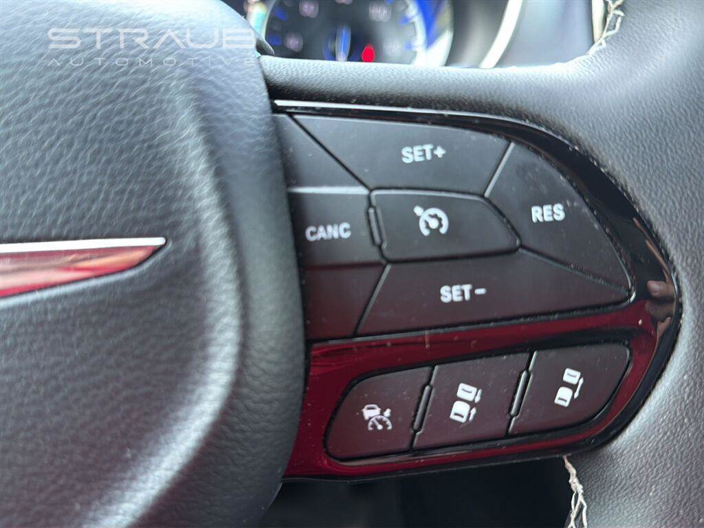 Used 2024 Chrysler Pacifica Touring-L w/ S Appearance Package AWD/4WD image 16
