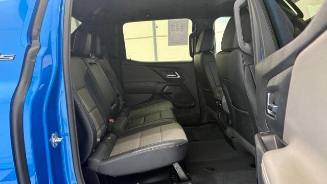 Used 2026 Chevrolet Silverado EV Trail Boss AWD/4WD image 28