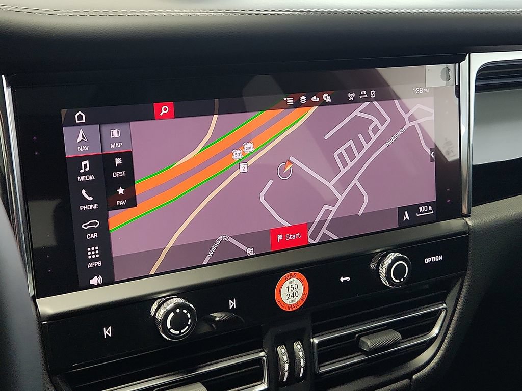 Certified 2026 Porsche Macan AWD/4WD image 17