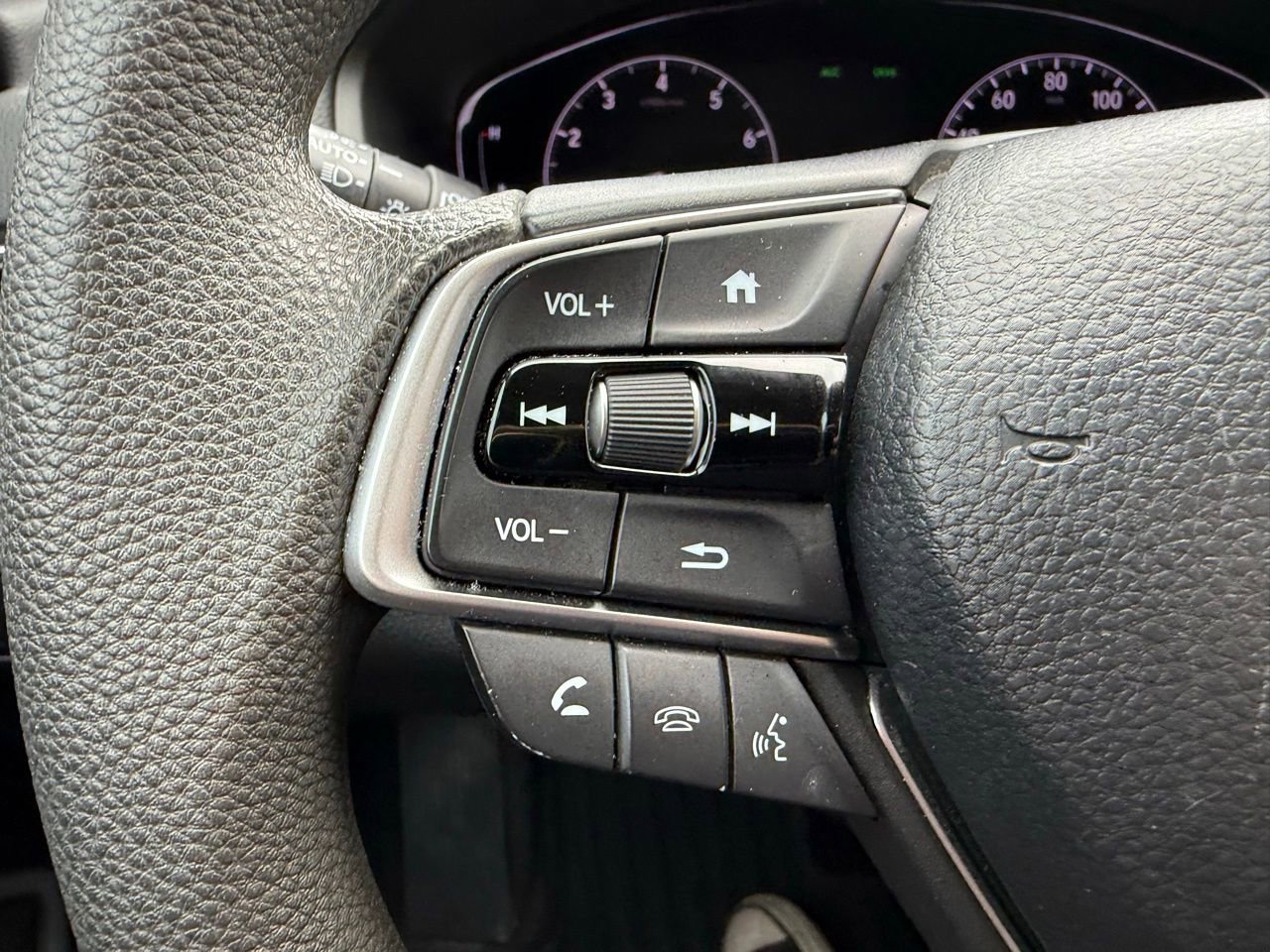 Used 2020 Honda Accord EX image 12